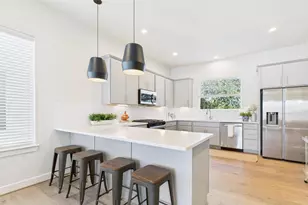 2306 Kolbe Cold Spgs Ln, Houston, TX 77055 - Photo 6