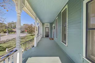 348 N Franklin St, La Grange, TX 78945 - Photo 2