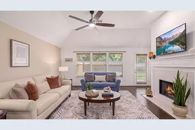 202 W Misty Dawn Drive, The Woodlands, TX 77385 - Photo 12
