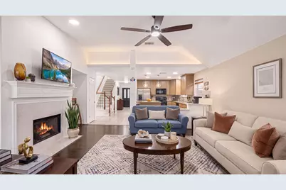 202 W Misty Dawn Dr, The Woodlands, TX 77385 - Photo 14