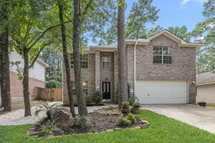 202 W Misty Dawn Dr, The Woodlands, TX 77385 - Photo 4