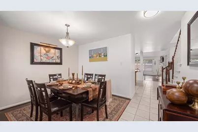 202 W Misty Dawn Dr, The Woodlands, TX 77385 - Photo 6