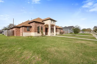 225 Kalmer St Street, Pasadena, TX 77502 - Photo 2