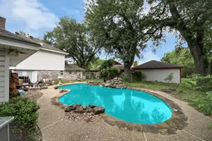 8923 Haverstock Dr, Houston, TX 77031 - Photo 32