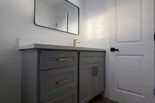 6303 Belarbor St, Houston, TX 77087 - Photo 46