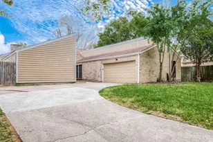 15910 Tumbling Rapids Dr, Houston, TX 77084 - Photo 2