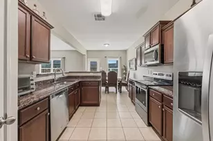 419 Turquoise Trade Dr, La Marque, TX 77568 - Photo 14