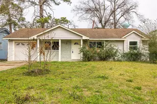 7437 Navasota St, Houston, TX 77016 - Photo 1