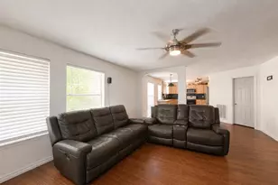 2142 Scenic Hollow Ct, Katy, TX 77450 - Photo 4