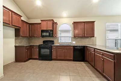 8706 Sunrise Canter Drive, Tomball, TX 77375 - Photo 10