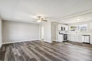 431 Grafton St, La Marque, TX 77568 - Photo 2