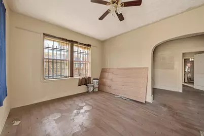 4016 Woodleigh Street, Houston, TX 77023 - Photo 22
