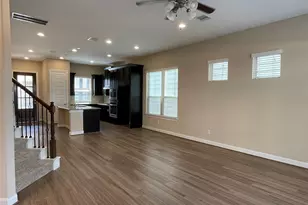 10418 Quiet Courtyard Rd, Houston, TX 77043 - Photo 12
