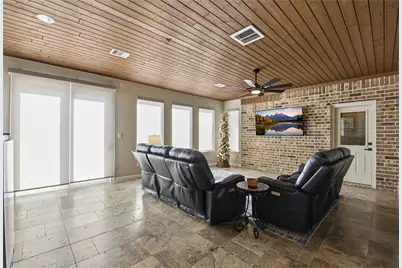 11914 Pearl Lane, Mont Belvieu, TX 77535 - Photo 40