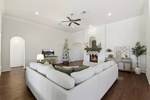 11914 Pearl Ln, Mont Belvieu, TX 77535 - Photo 10