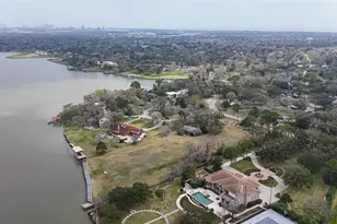 205 Lakeshore Dr, Seabrook, TX 77586 - Photo 36