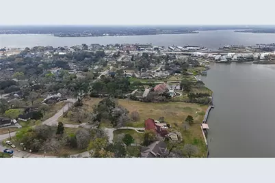 205 Lakeshore Drive, Seabrook, TX 77586 - Photo 26