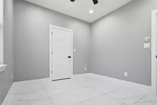 8216 Locksley Rd, Houston, TX 77078 - Photo 12