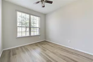 5419 Silver Ledge Dr, Katy, TX 77493 - Photo 4