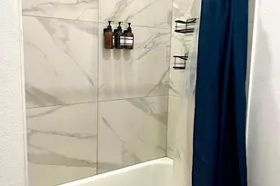 203 S Lockwood Dr, Houston, TX 77011 - Photo 14