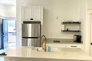 203 S Lockwood Dr, Houston, TX 77011 - Photo 6