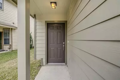 58 S Burberry Park Circle, The Woodlands, TX 77382 - Photo 2