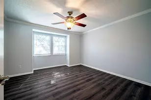 2352 Triway Ln, Houston, TX 77043 - Photo 12