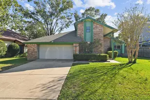 7715 Candlegreen Ln, Houston, TX 77071 - Photo 1