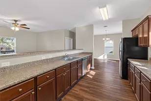 106 Morgan St, Alvin, TX 77511 - Photo 12