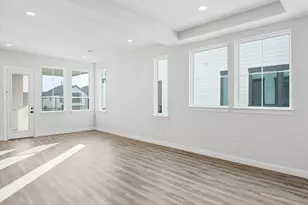 9211 Ft George St, Houston, TX 77063 - Photo 14