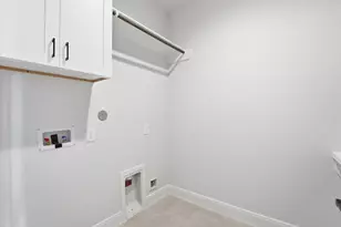 9211 Ft George St, Houston, TX 77063 - Photo 24