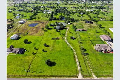 4201 Lawrence Road, Beach City, TX 77523 - Photo 12