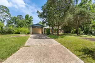 10530 Royal York Dr, Conroe, TX 77303 - Photo 1