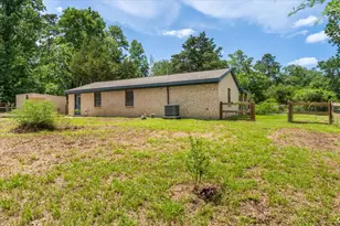 10530 Royal York Dr, Conroe, TX 77303 - Photo 22