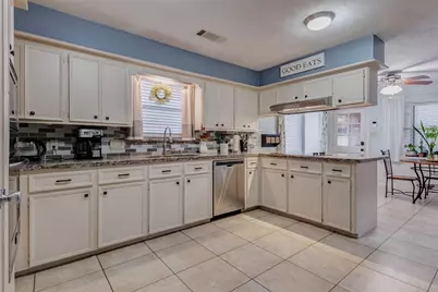 3414 Maple Park Drive, Houston, TX 77339 - Photo 6