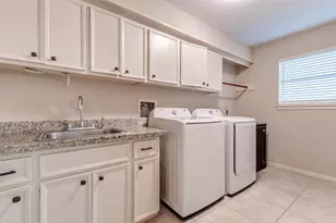 3414 Maple Park Dr, Houston, TX 77339 - Photo 24