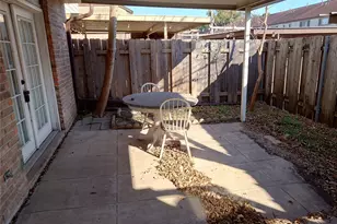 10546 Hammerly Blvd, Houston, TX 77043 - Photo 24