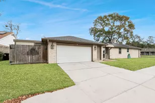 11830 Burlingame Dr, Houston, TX 77099 - Photo 4