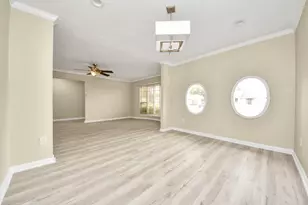 11830 Burlingame Dr, Houston, TX 77099 - Photo 10