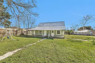 203 W Powell St, Willis, TX 77378 - Photo 1