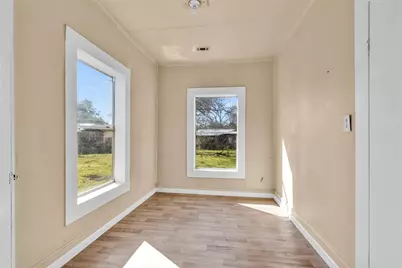 203 W Powell Street, Willis, TX 77378 - Photo 16