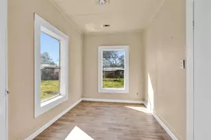 203 W Powell St, Willis, TX 77378 - Photo 16