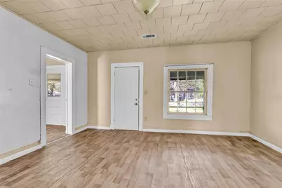 203 W Powell Street, Willis, TX 77378 - Photo 8