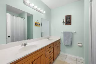 2042 US Hwy 77, Lott, TX 76656 - Photo 34