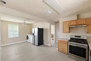 2411 Leffingwell St, Houston, TX 77026 - Photo 12