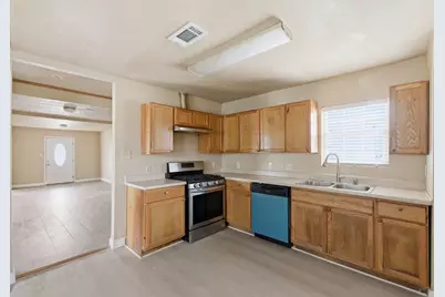2411 Leffingwell Street, Houston, TX 77026 - Photo 10