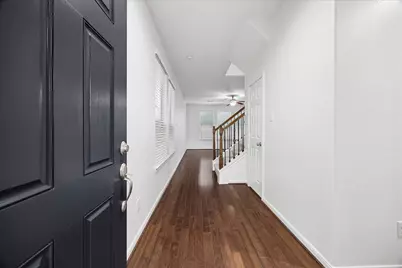 10043 Fallen Woods Drive, Houston, TX 77080 - Photo 2