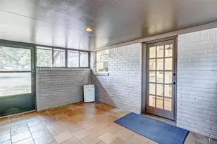 9218 Hammerly Blvd, Houston, TX 77080 - Photo 32