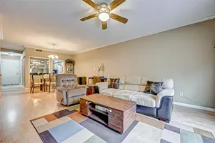 5976 Woodway Place Ct, Houston, TX 77057 - Photo 14