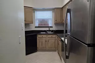 5976 Woodway Place Ct, Houston, TX 77057 - Photo 6